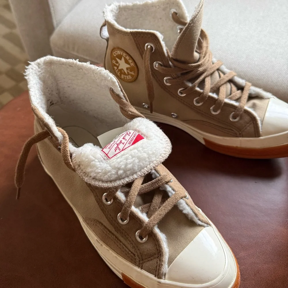 Converse All Star Chuck Taylor High Top Sneakers, Men's Size 6/Women's Size 8 - Picture 5 of 6